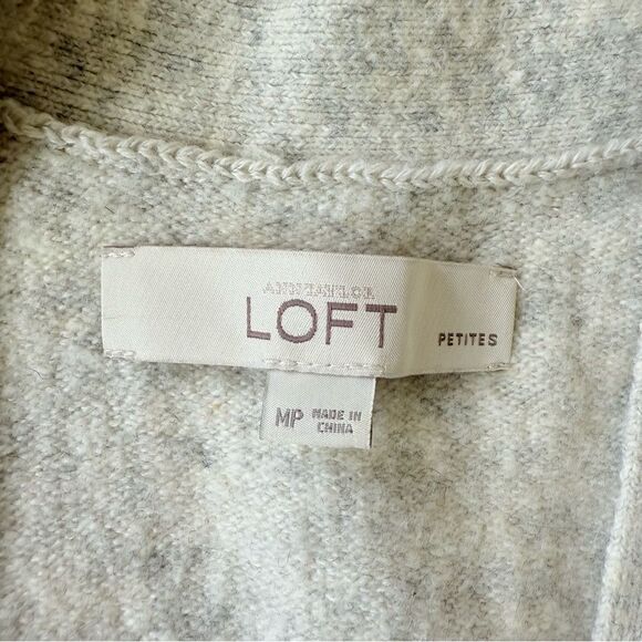 Ann Taylor LOFT Womens Petite Sweater Cardigan Longsleeve Grey Pockets MP - Picture 2 of 3